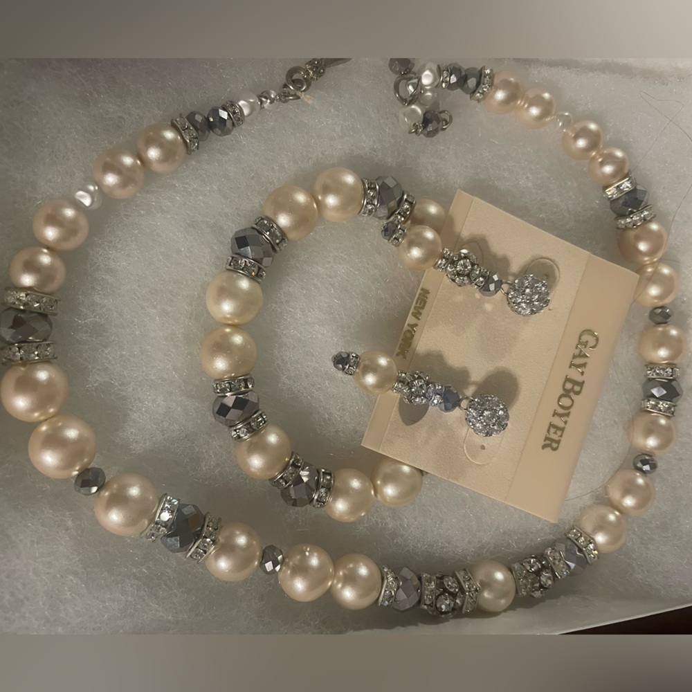 Pearl & Silver Gay Boyer necklace bracelet pierced earrings 3 piece set
